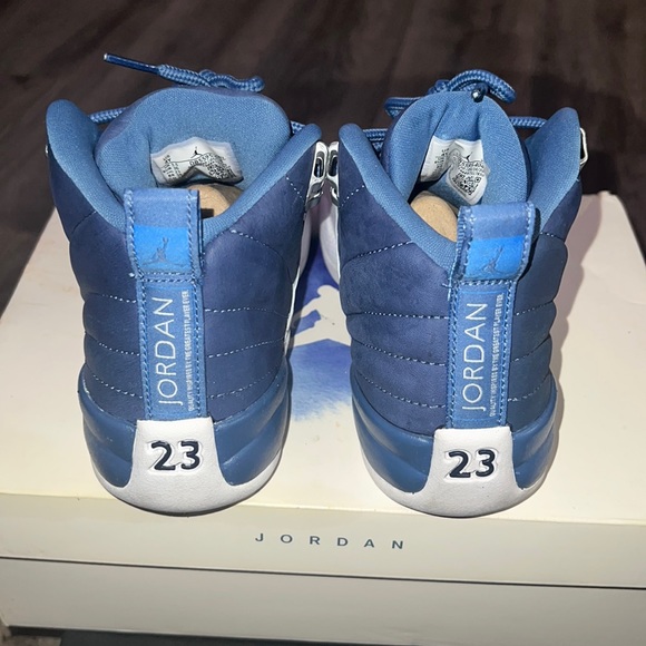 Jordan 12 Retro Grade School size 4 - Picture 4 of 7